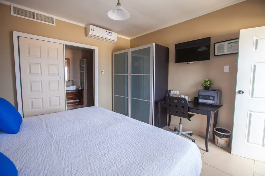 Double or Twin Room, photo 4
