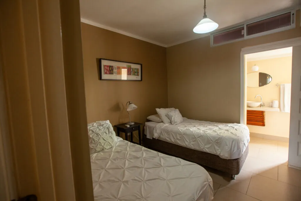 Apartamento de dos dormitorios con terraza y vista al mar, foto 7